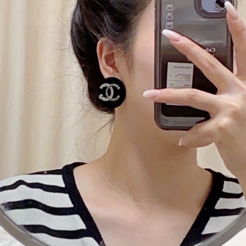 Ch**el earrings